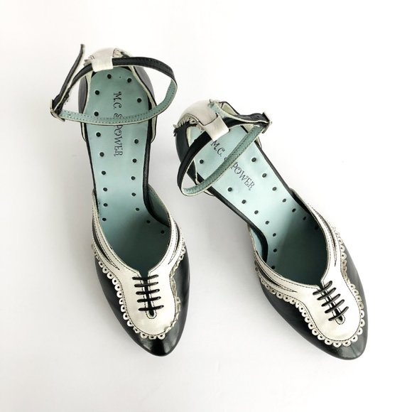 D'Orsay-Inspired Ankle Strap Pump - Picture 4 of 8